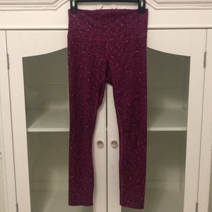 Lululemon Athletica burgundy pink patterned leggings